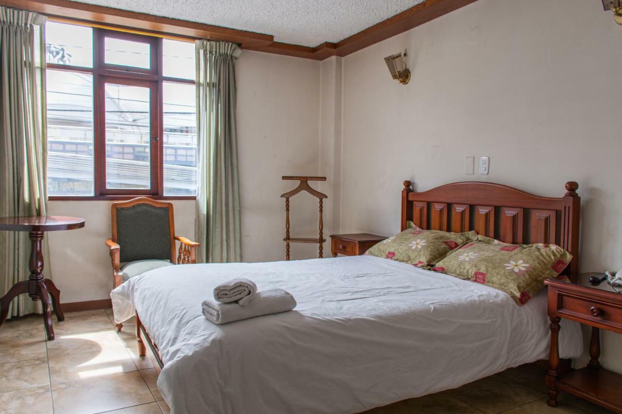 Hotel Cumanda Alfaro المظهر الخارجي الصورة