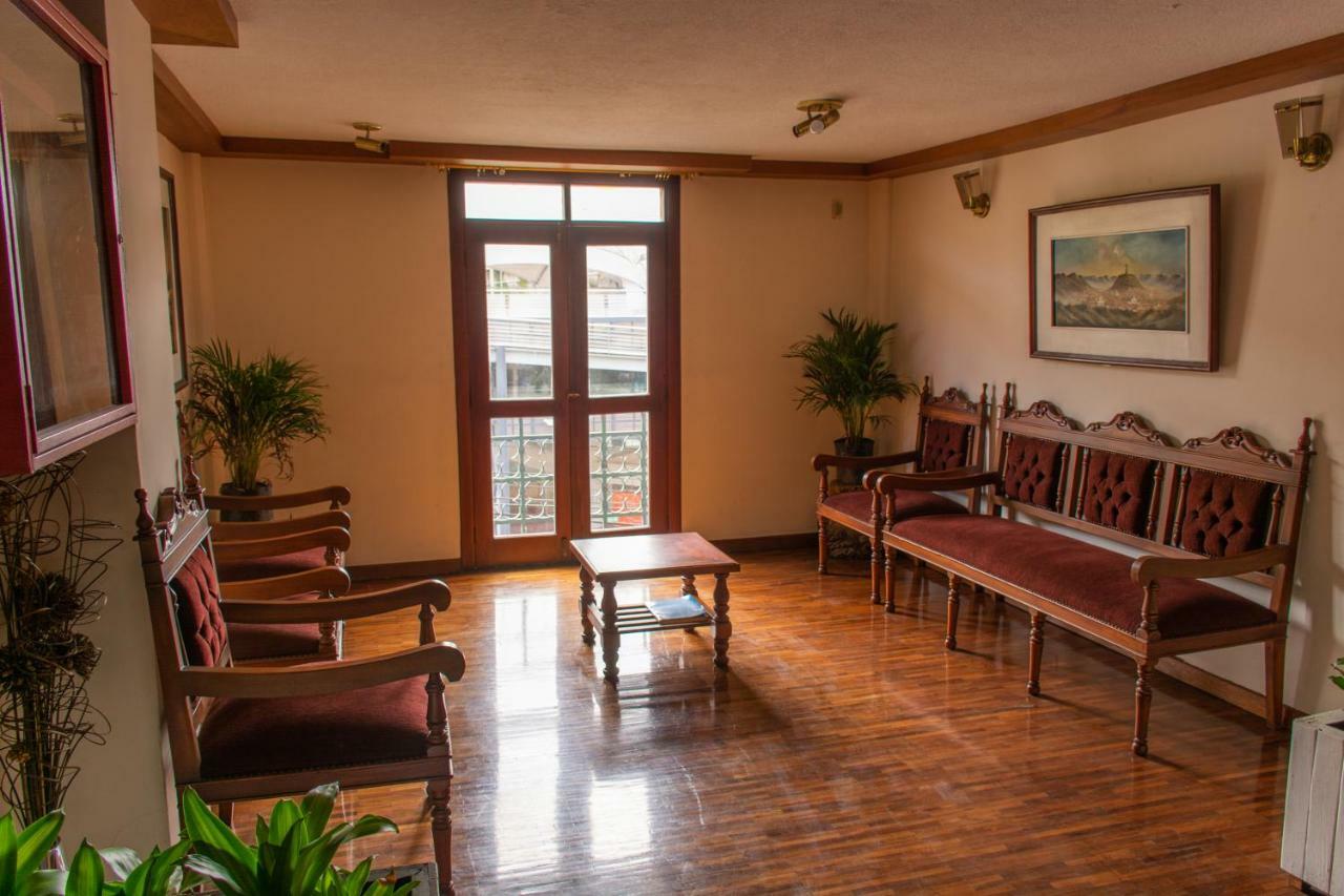 Hotel Cumanda Alfaro المظهر الخارجي الصورة