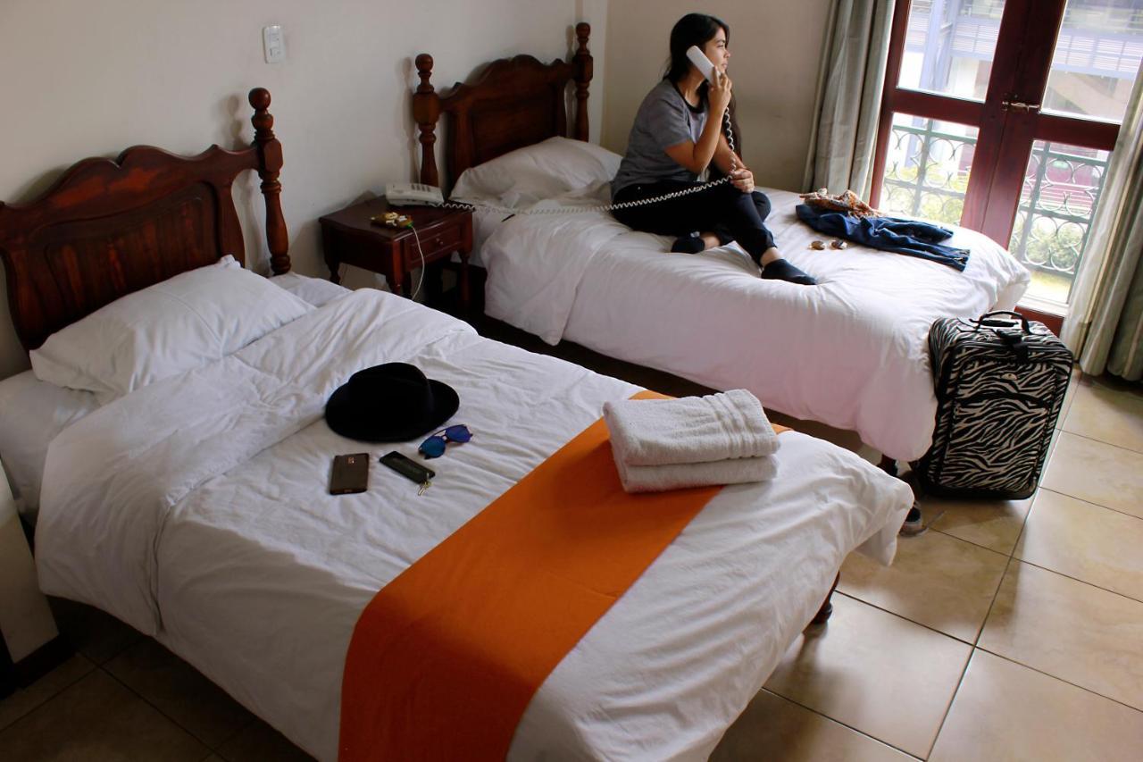 Hotel Cumanda Alfaro المظهر الخارجي الصورة